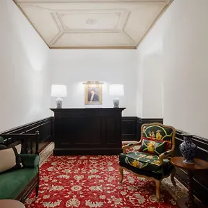 The Couper Condotti Roma