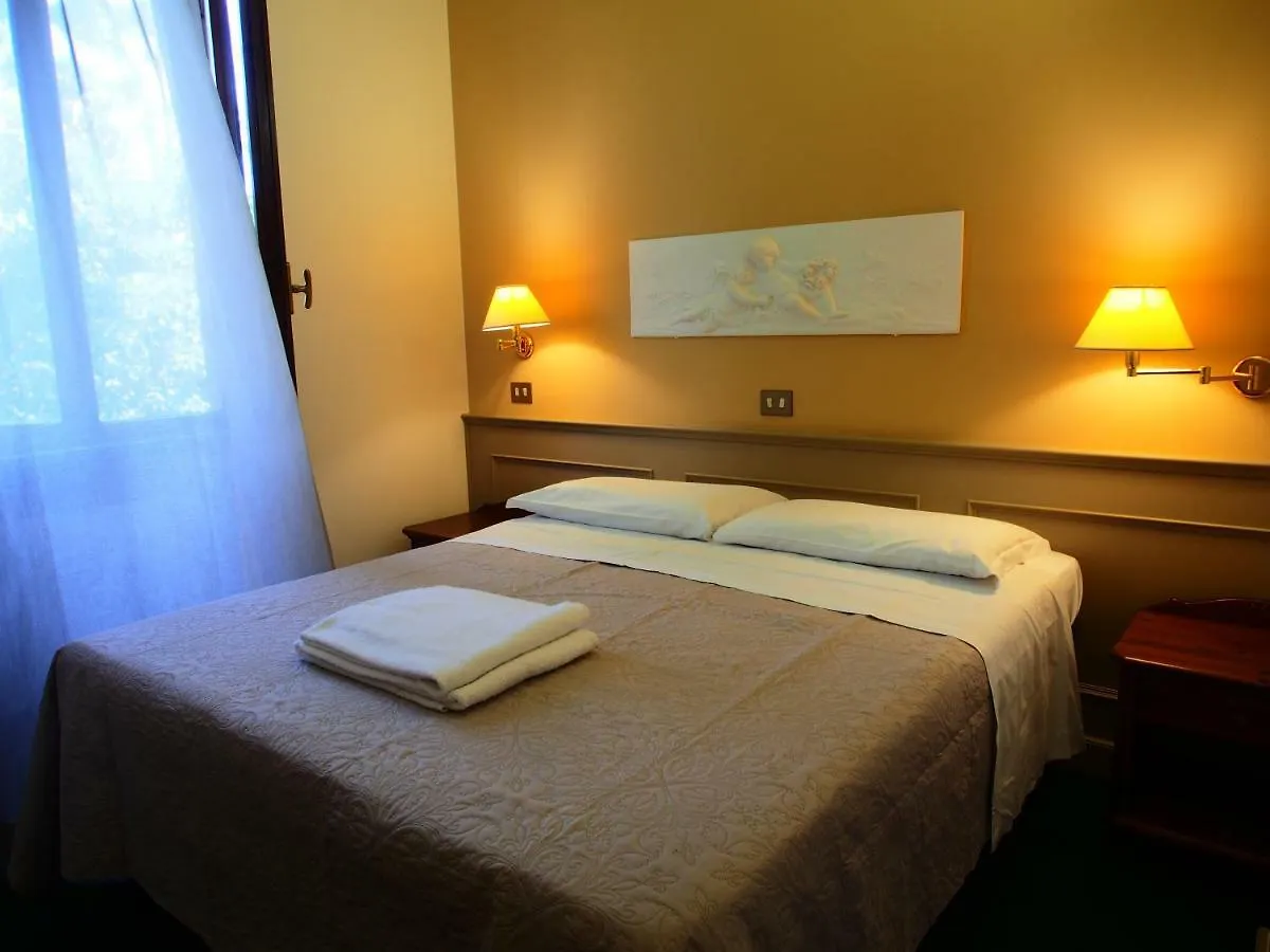 Hotel Parco Fola Albinea 3*,  Italien